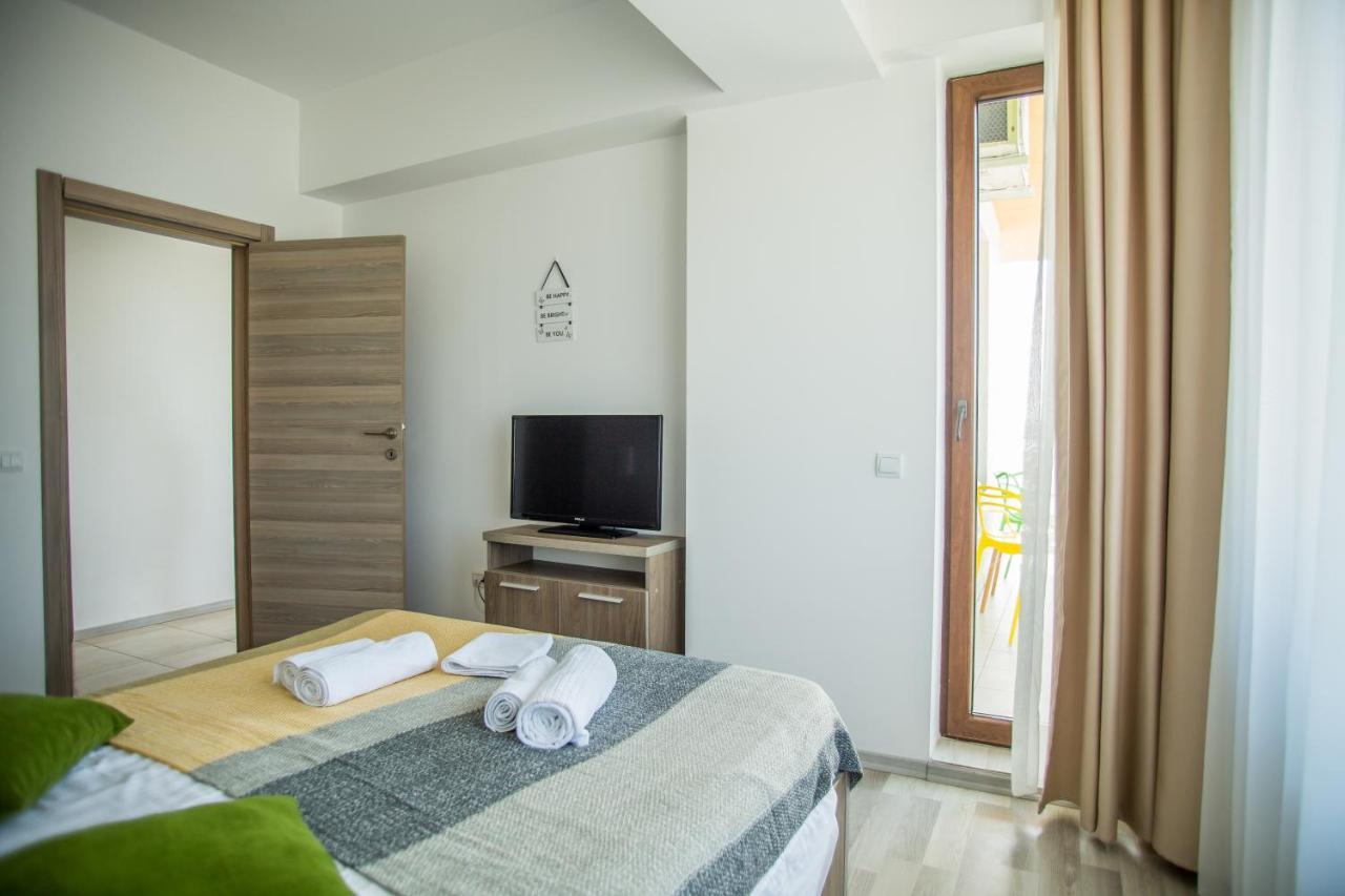 Apartment Bella Vista Summerland Mamaia