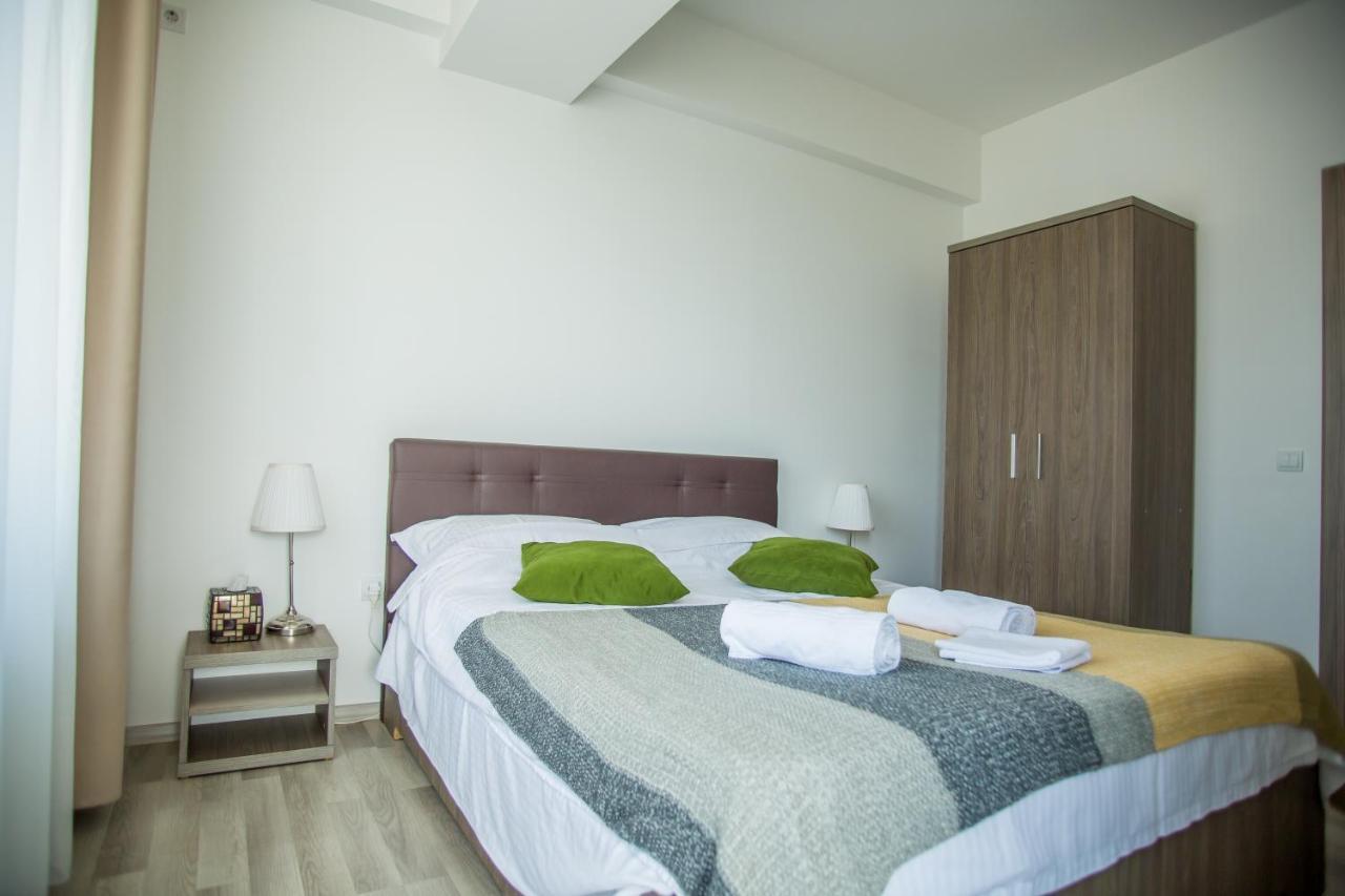 Bella Vista Summerland Mamaia